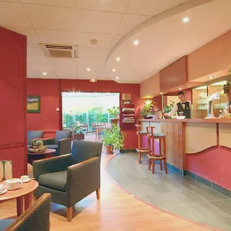 Express Centre By Ihg 3*