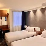 Express Centre By Ihg Hotel
