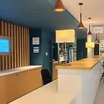 Express Centre By Ihg 3* Lila