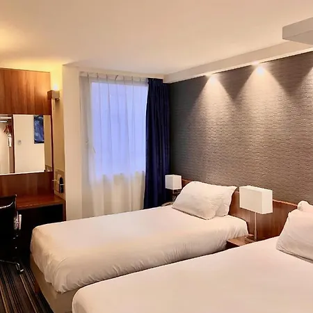 Express Centre By Ihg 호텔