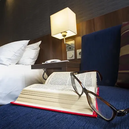 Express Centre By Ihg 3* 릴