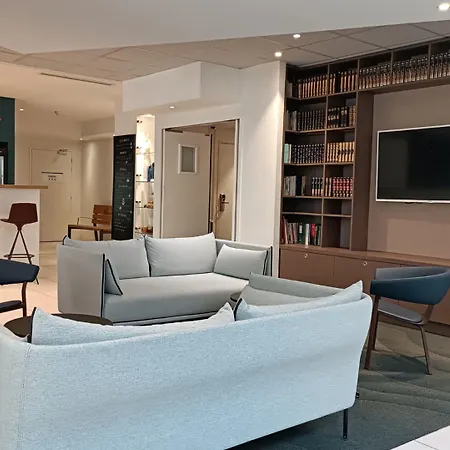 Express Centre By Ihg 릴