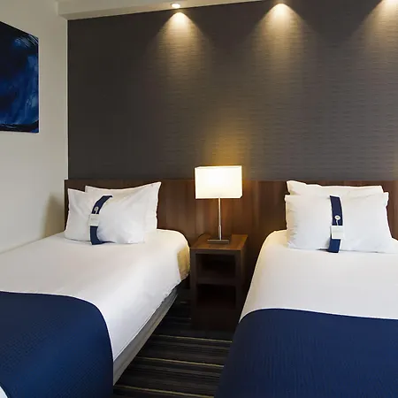 Express Centre By Ihg 릴