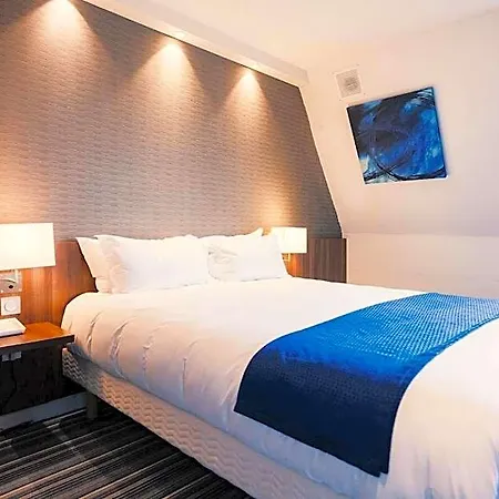 Express Centre By Ihg 호텔 3*