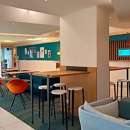 Express Centre By Ihg