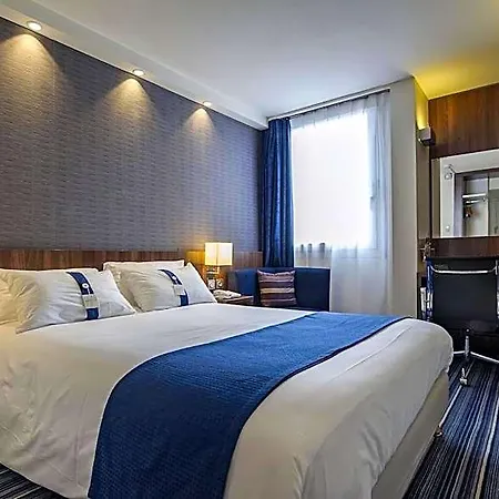 Express Centre By Ihg 릴