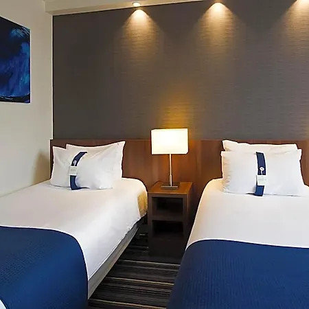 Express Centre By Ihg 릴