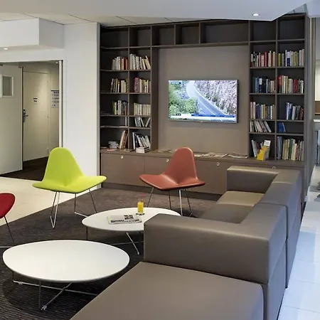 Express Centre By Ihg 3*