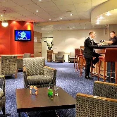 Express Centre By Ihg Hotel