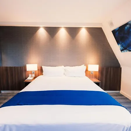 Express Centre By Ihg 3*