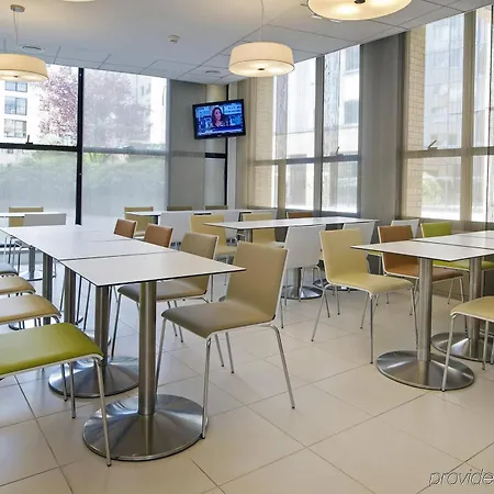 Express Centre By Ihg מלון ליל